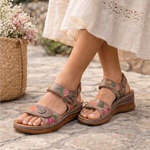 L’Artiste by Spring Step Hand-Painted Floral Leather Sandals Boho Artisan Wedge